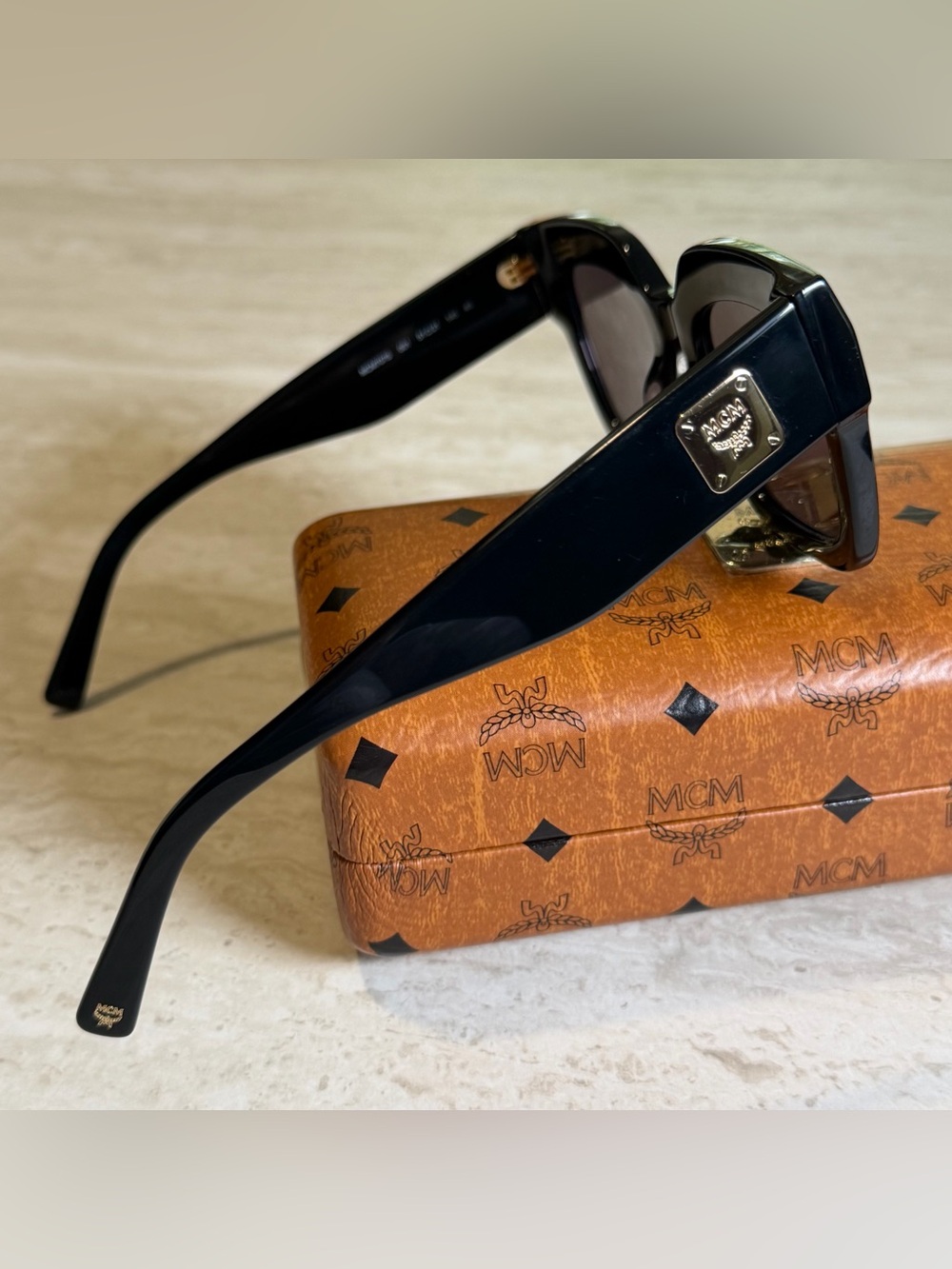 NEW MCM Sunglasses MCM707S 001 Black - Picture 2 of 7